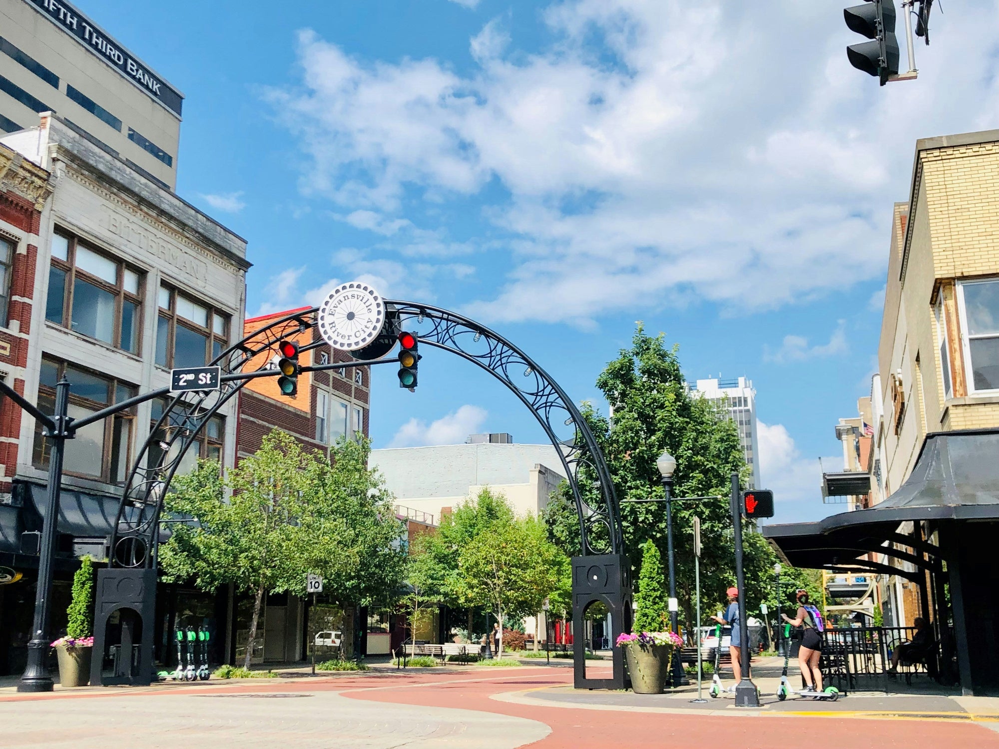Downtown Evansville Indiana street with decorative archway — FDM Enterprises MRI and CT scanner service in Evansville